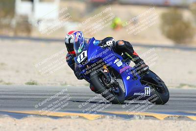 media/Oct-19-2024-CVMA (Sat) [[7df39c5a0d]]/Race 4-Formula Middleweight/